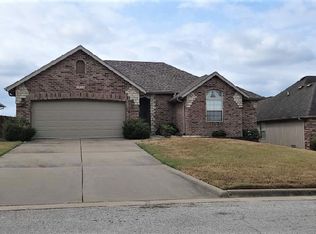 3814 W Rockwood St, Springfield, MO 65807