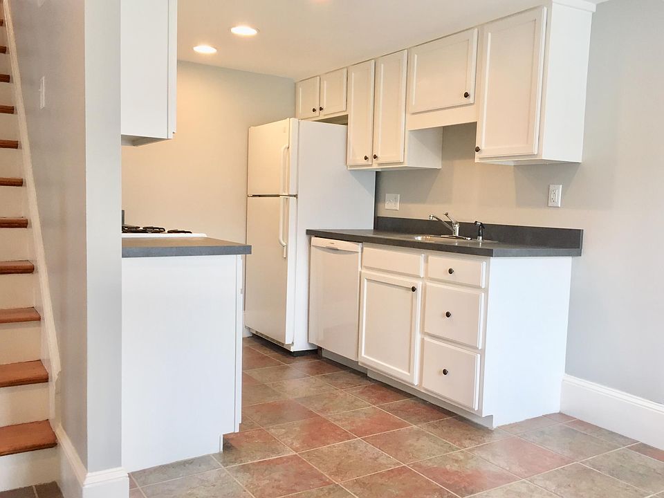 Fully applianced updated kitchen
