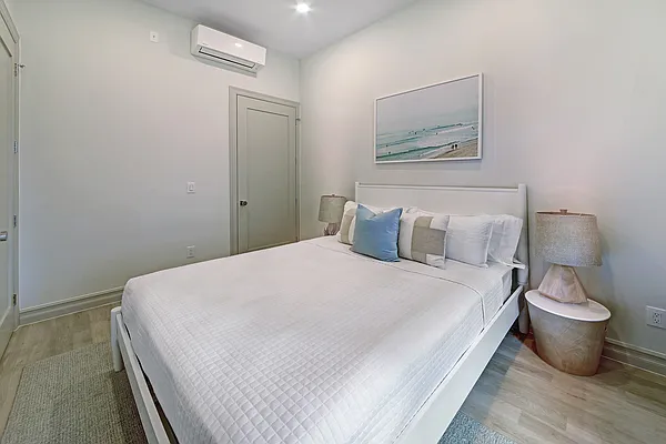 Rented by Bond New York | media 7