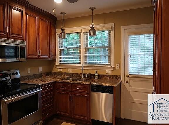 5th image of 1107 Cherokee Ct
