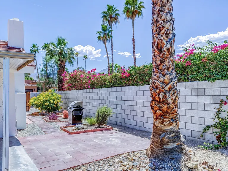72896 Tamarisk St — Photo 28