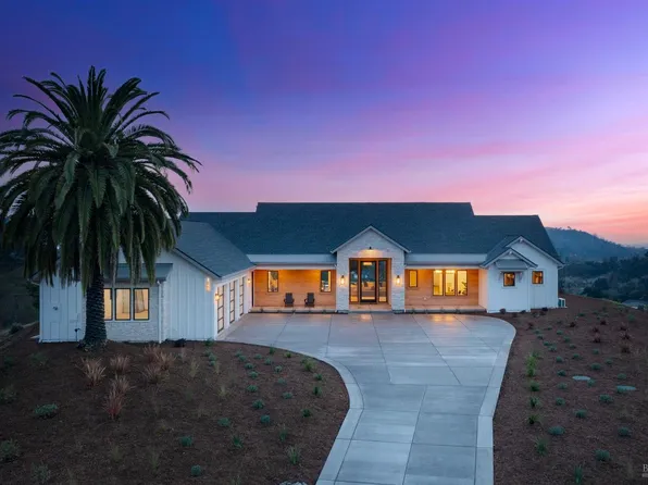 5466 Dana Drive, Santa Rosa, CA 95404