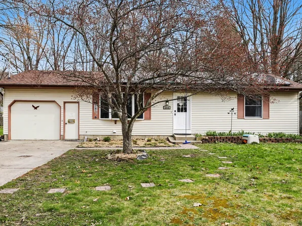 2315 Prosperity Dr, Portage, MI 49002