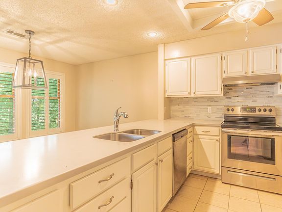 5th image of 22 Reddina Ln