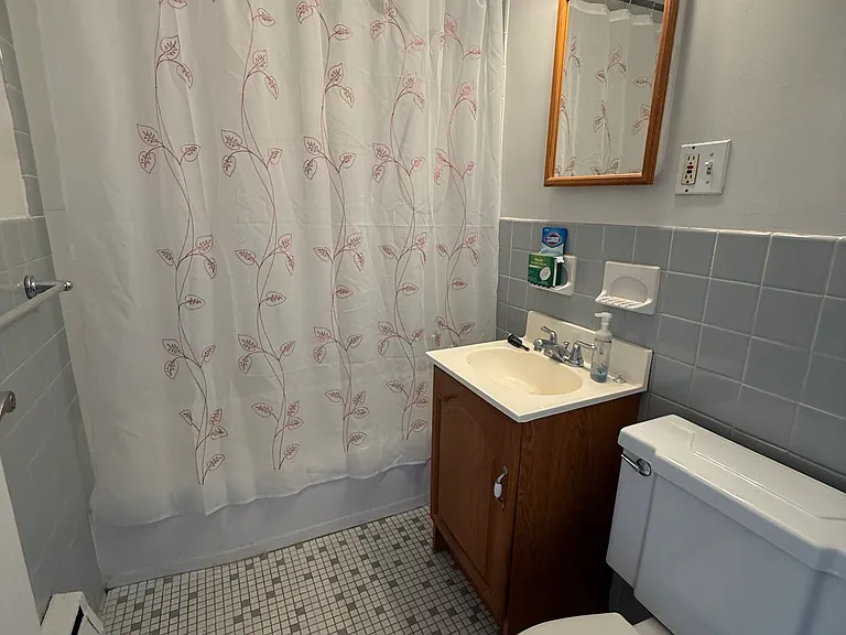 1000 East Ave #204 — Photo 13