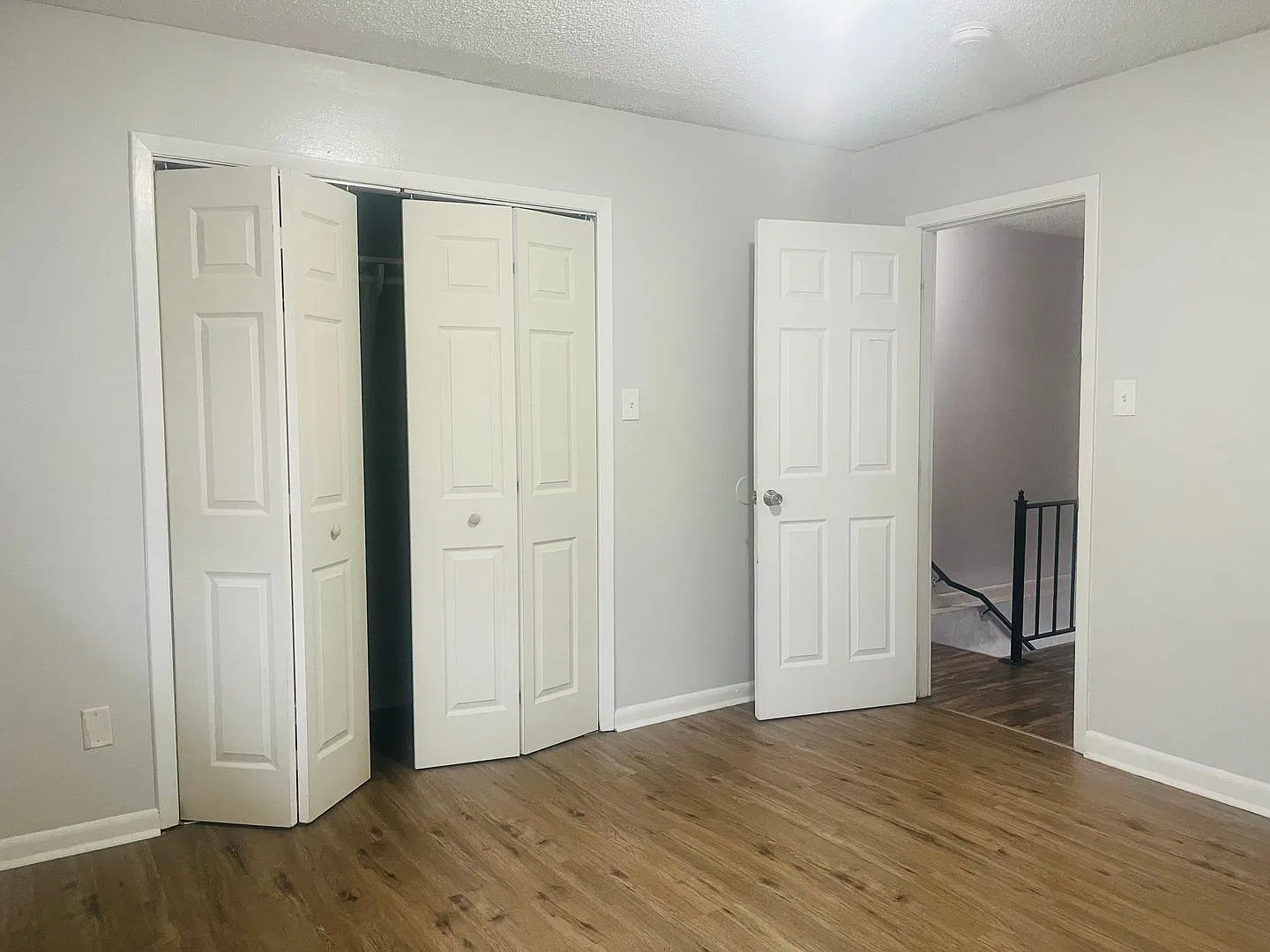 2 bed, 1.5 bath, $875 — Photo 2