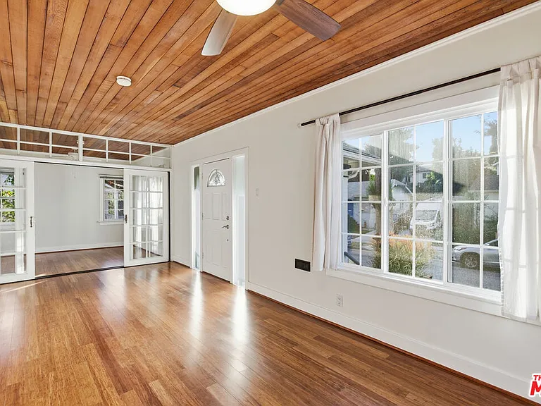 316 E Ellis Ave — Photo 13