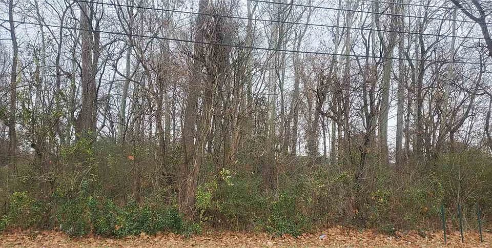 2nd image of 3429 Range Line Rd