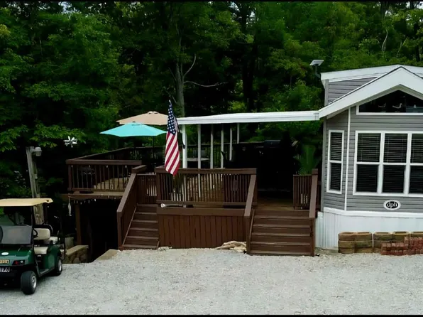 178 Lakeview, Liberty, IN 47353
