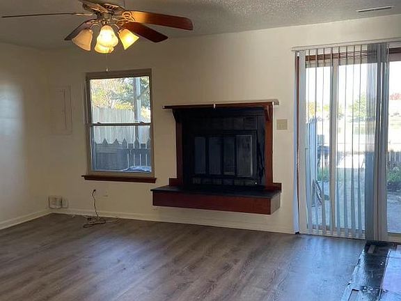 3rd image of 4624 Fern Oak Ct