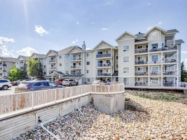 38 SE Riedel St #2204, Wood Buffalo, AB T9H 3E1