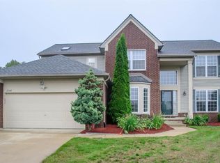2358 Spring Ridge Ct, Ann Arbor, MI 48103