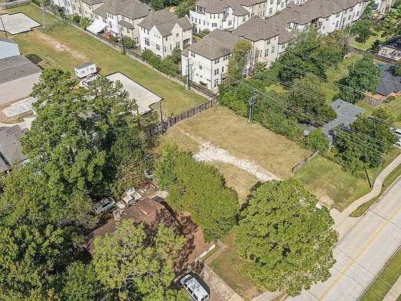 3rd image of 1513 Wycliffe Dr
