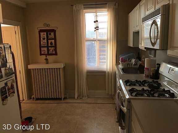 4th image of 239 Bridge St APT 4
