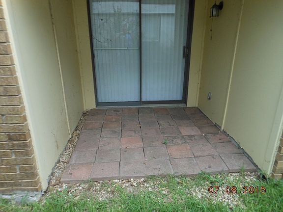 4th image of 8829 Westfield Dr