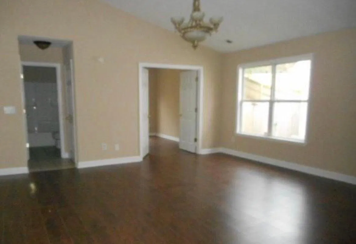 1185 Colorado Rd — Photo 1