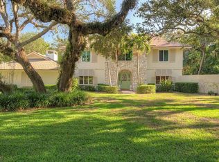1046 Winding River Rd, Vero Beach, FL 32963