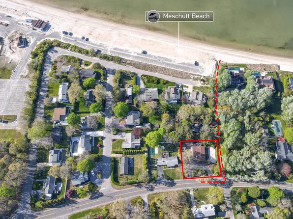 28 Old North Hwy, Hampton Bays, NY 11946