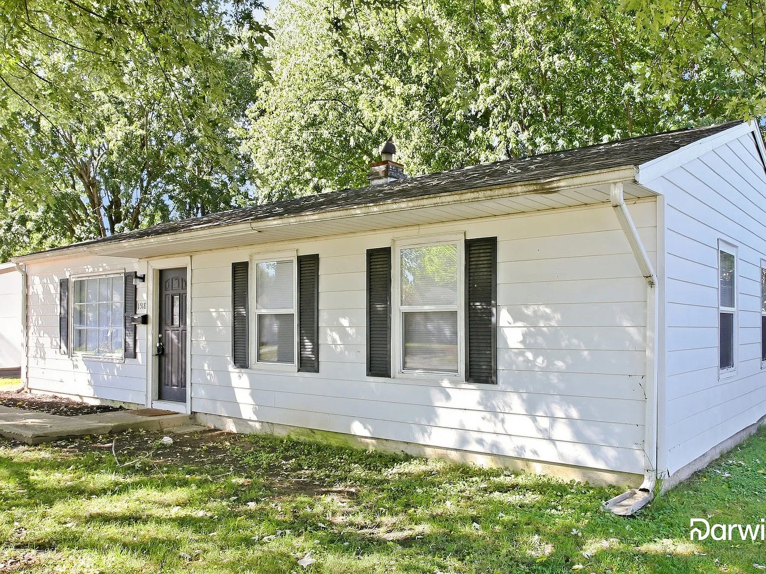 3 bed, 1.0 bath, 975 sqft, $1,530 — Photo 2