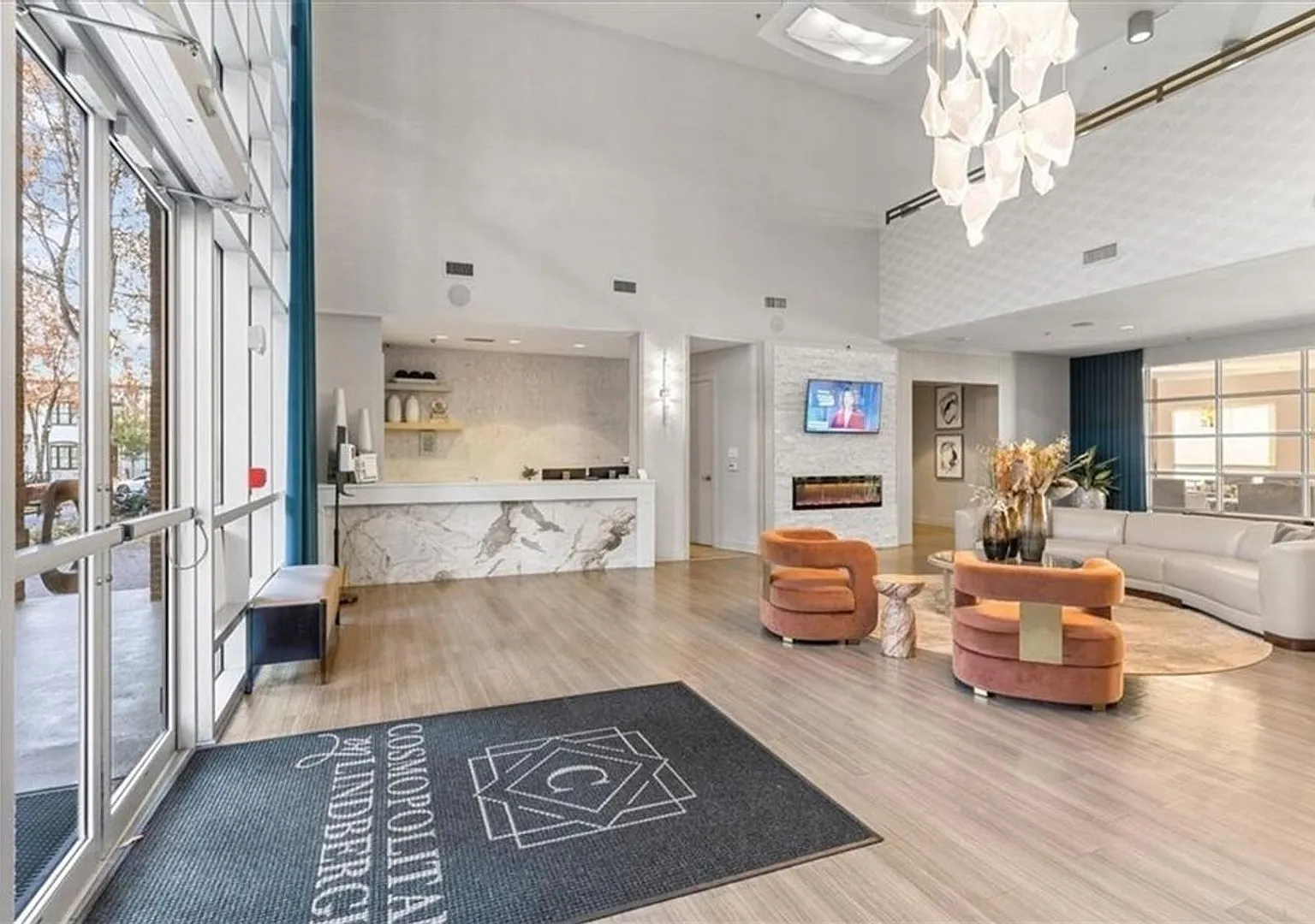 Charming 2BR Condo in Atlanta — Photo 2