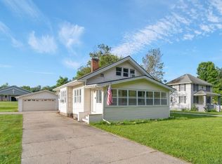 925 E Michigan Ave, Grass Lake, MI 49240
