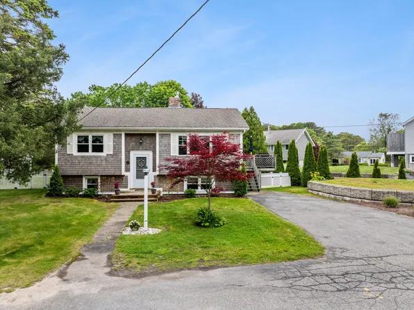 8 Stackpole Circle, Bourne, MA 02532