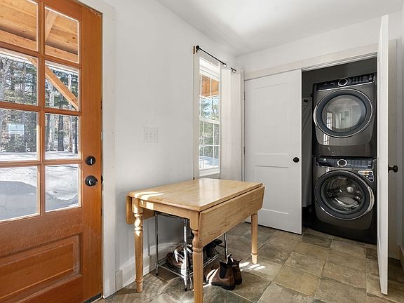 5th image of 178 Brimfield Rd