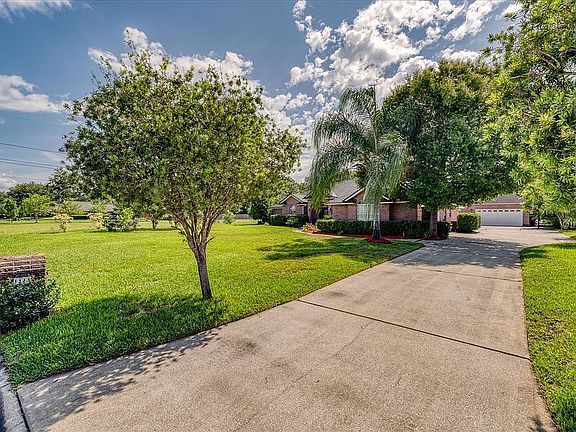 2nd image of 1111 Chandler Oaks Dr