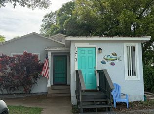 1213 55th St S, Gulfport, FL 33707