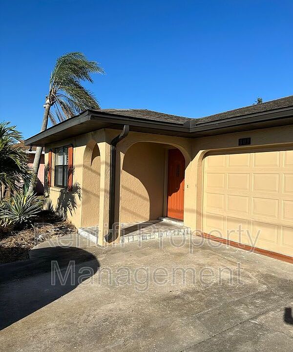 1st image of 803 SE 24th Ave