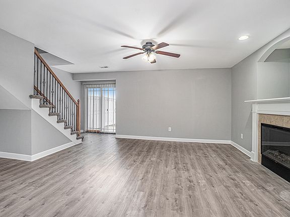 4th image of 16432 Blair St