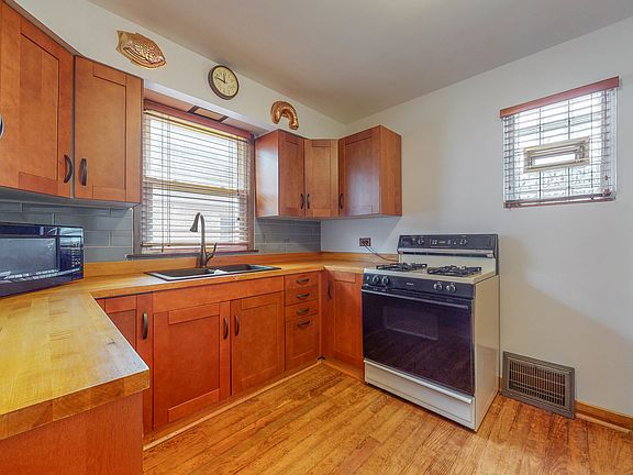 4th image of 9414 S Tulley Ave