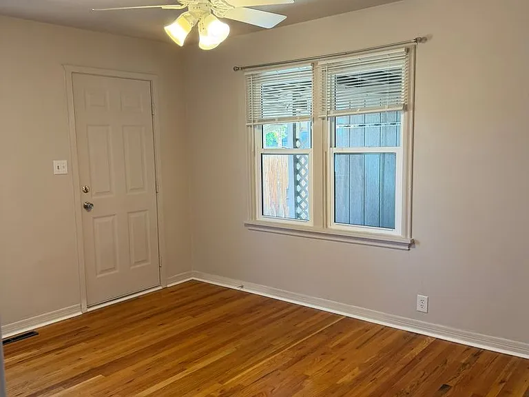 1403 Bunting Ave — Photo 15