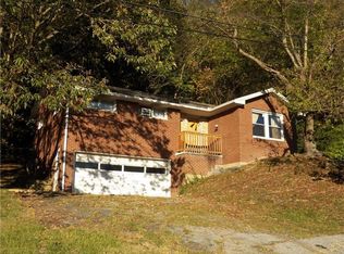 350 Madison Ave, Leechburg, PA 15656