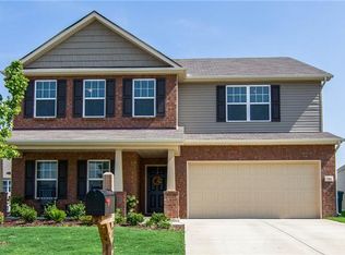 704 White Oak Dr, Lebanon, TN 37087