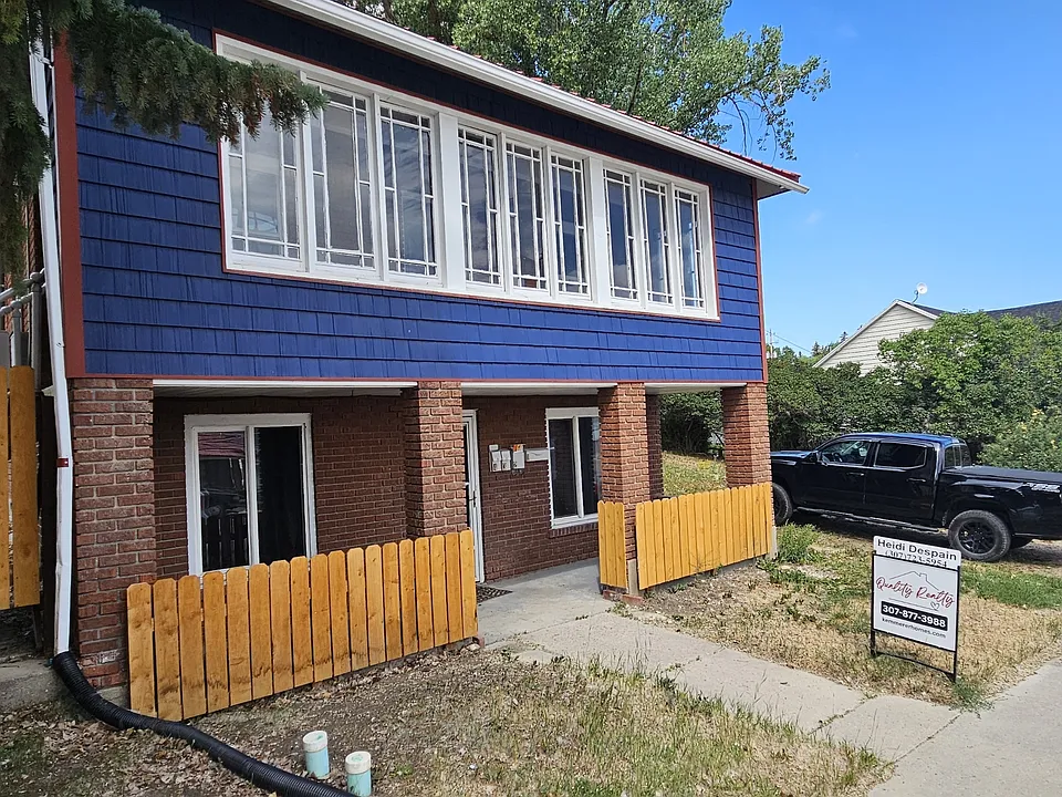1015 Pine Ave #1