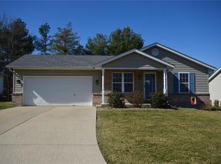 232 Briarwood Dr, Waterloo, IL 62298