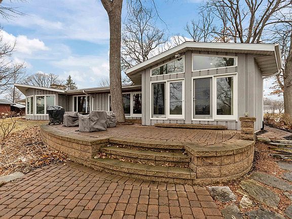 5th image of 45 Fox Point Dr