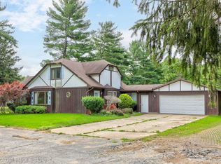 6868 Junction Rd, Bridgeport, MI 48722