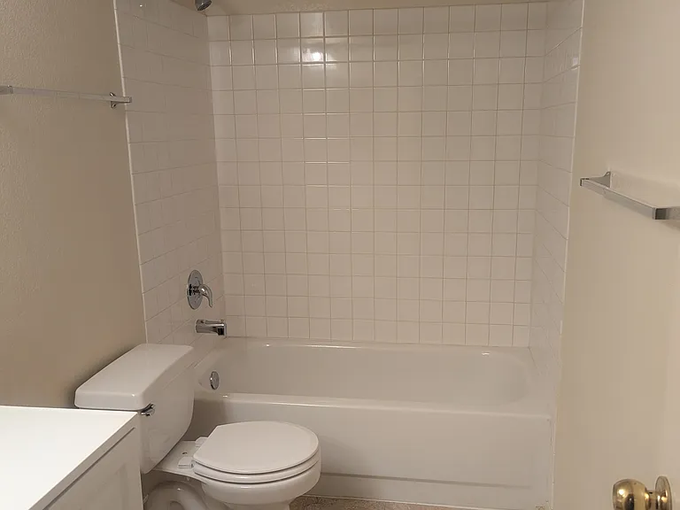 473 Mesa Blvd #102 — Photo 7