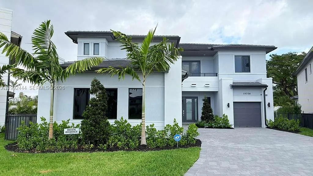 Greenview At Presidential — Photo 1