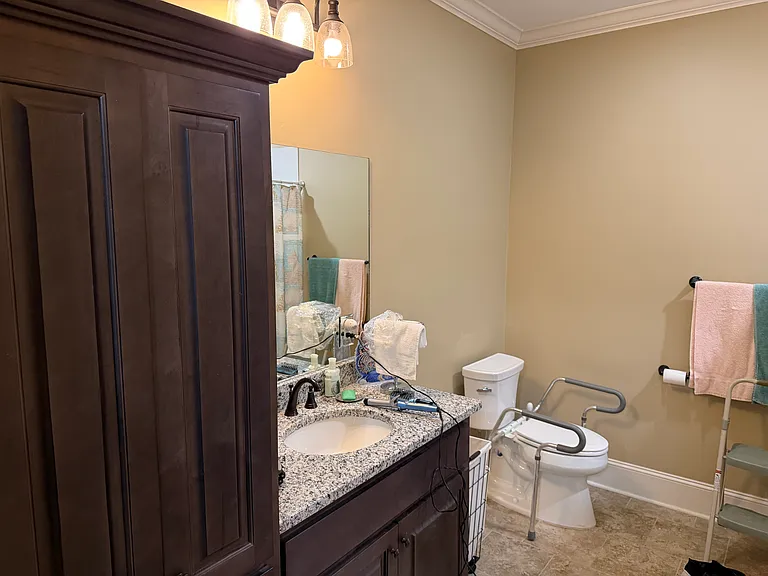 6 Charlton St NW #2 — Photo 7