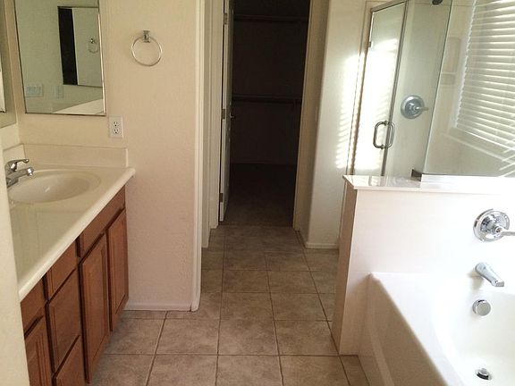 Master bedroom Closet