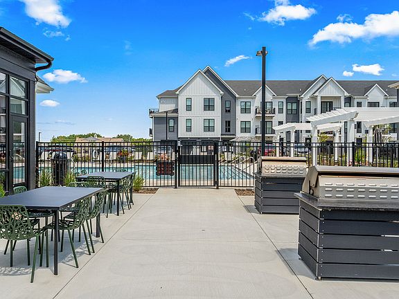 Patio with Grilling Stations