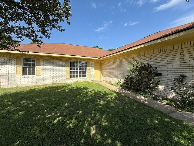 429 Northern Trl — Photo 16