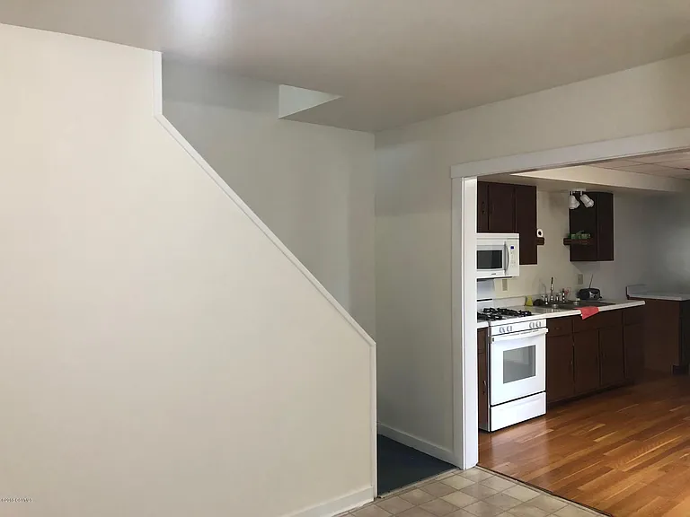 38 N 6th St — Photo 11