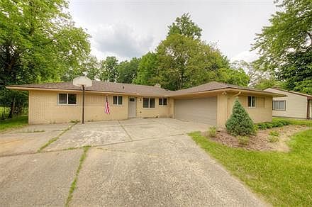 1st image of 23620 Oliver Ct