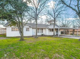 8117 Chapin Rd, Benbrook, TX 76116