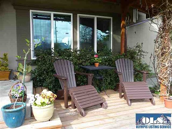 Front Porch is super perfect for sitting on in the early evening with a glass of wine and in the mor
