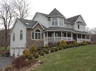 3 Trinity Pl, Cornwall, NY 12518